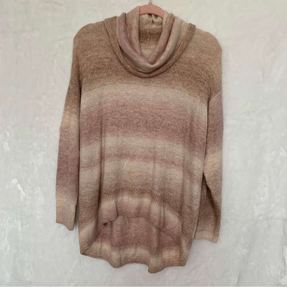 American Eagle Turtleneck Sweater, Size XS, Loose sweater, Relaxed fit